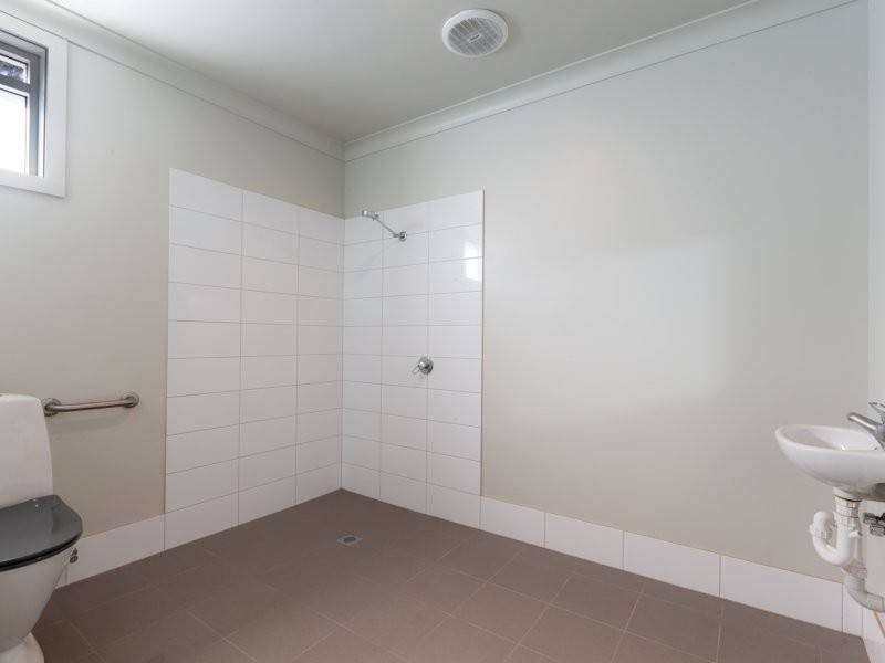 Unit 1/10 Sailfind Place, Somersby NSW 2250