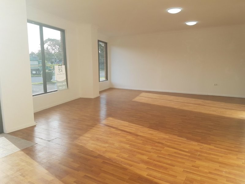 3/8 Bon ,Mace Close, Berkeley Vale NSW 2261