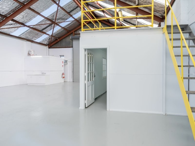 17 Alma Avenue, Woy Woy NSW 2256