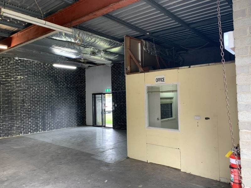 1/5 Bon Mace Close, Berkeley Vale NSW 2261