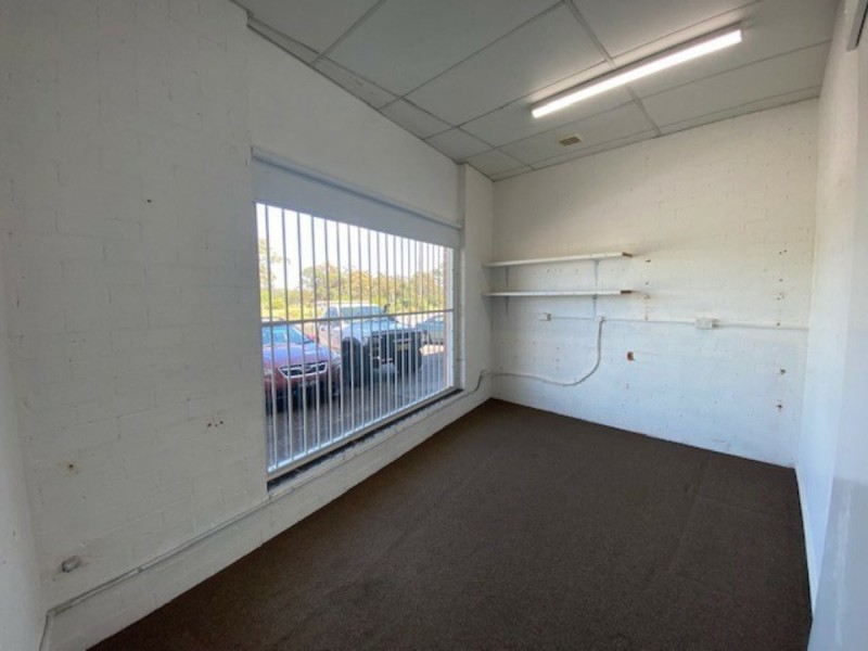 Shop 1-8/213-215 Pacific Highway, Charmhaven NSW 2263