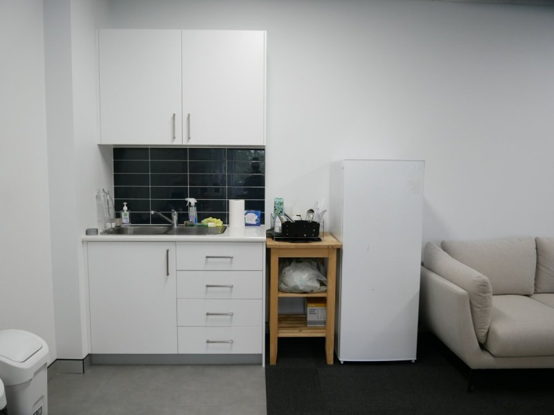 Suite 406/1 Bryant Drive, Tuggerah NSW 2259