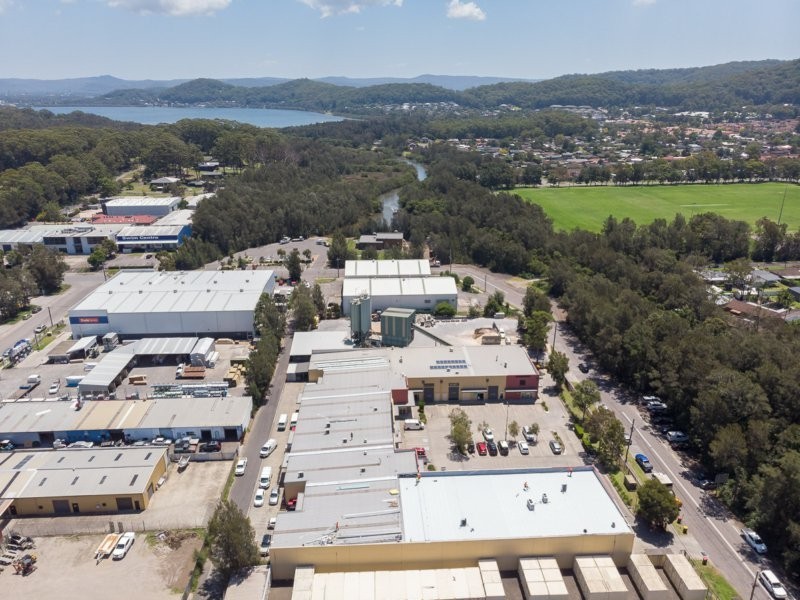 Unit 4/11-13 Cochrone Street, Kincumber NSW 2251