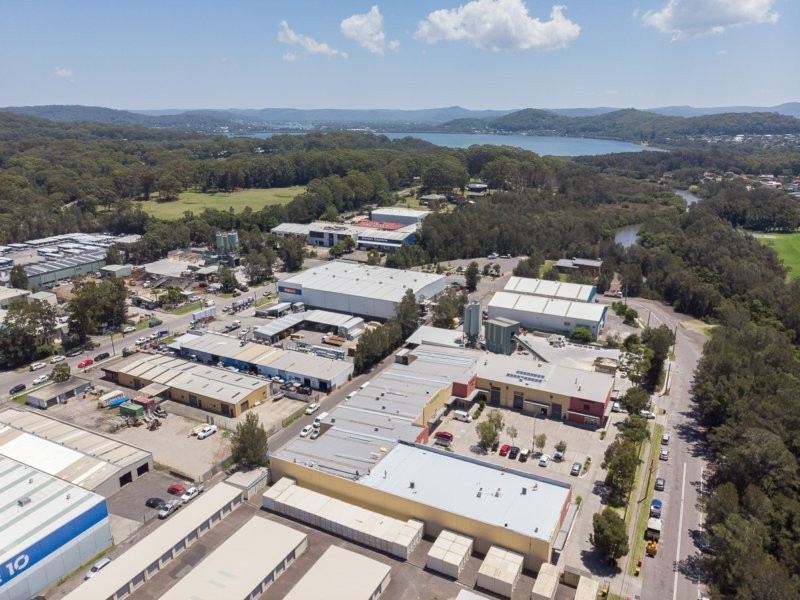 Unit 4/11-13 Cochrone Street, Kincumber NSW 2251