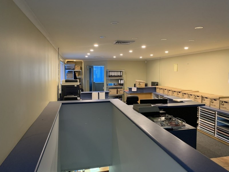 4 Tindal Road, Tuggerah NSW 2259