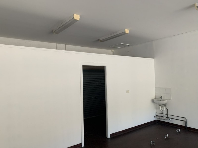 Shop 9/34-48 Cutler Drive, Wyong NSW 2259