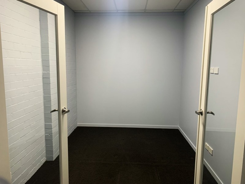 Shop 4/475 Pacific Highway, Wyoming NSW 2250