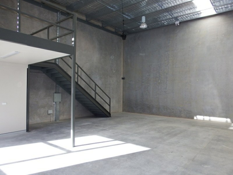 Unit 10/8 Gibbens Road, West Gosford NSW 2250