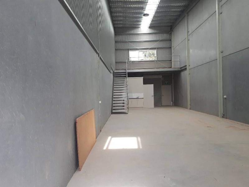 Unit 8/10 Sailfind Place, Somersby NSW 2250
