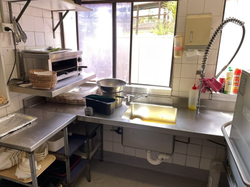 141-143 Bay Road, Toowoon Bay NSW 2261