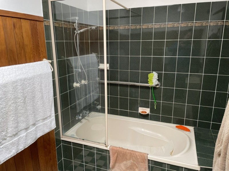 141-143 Bay Road, Toowoon Bay NSW 2261