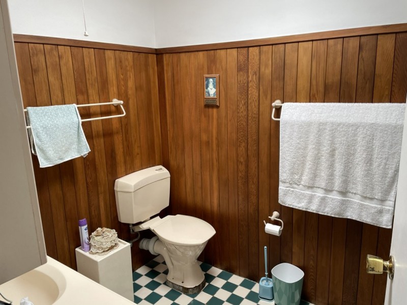 141-143 Bay Road, Toowoon Bay NSW 2261