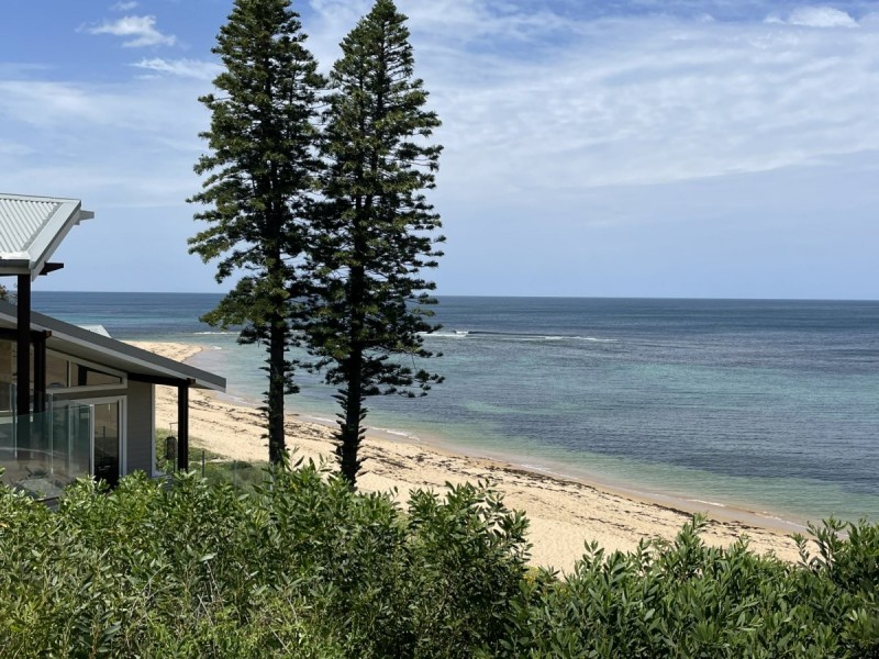 141-143 Bay Road, Toowoon Bay NSW 2261