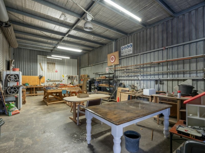 16 Dyer Crescent, West Gosford NSW 2250