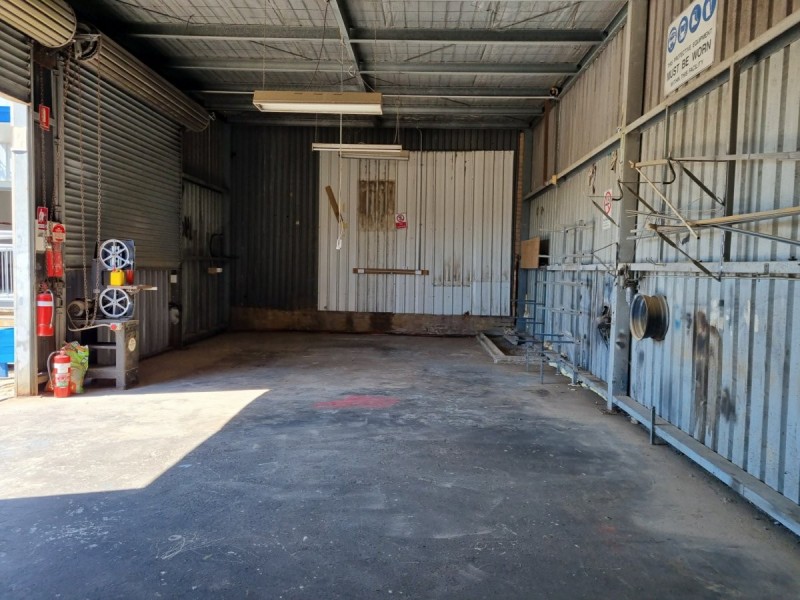 16 Dyer Crescent, West Gosford NSW 2250