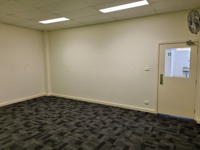 16 Dyer Crescent, West Gosford NSW 2250