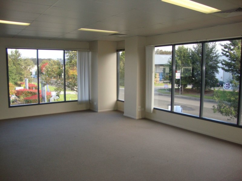 Unit 1/10 Pioneer Avenue, Tuggerah NSW 2259