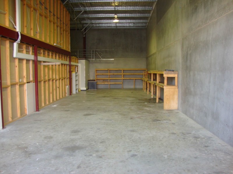 Unit 1/10 Pioneer Avenue, Tuggerah NSW 2259