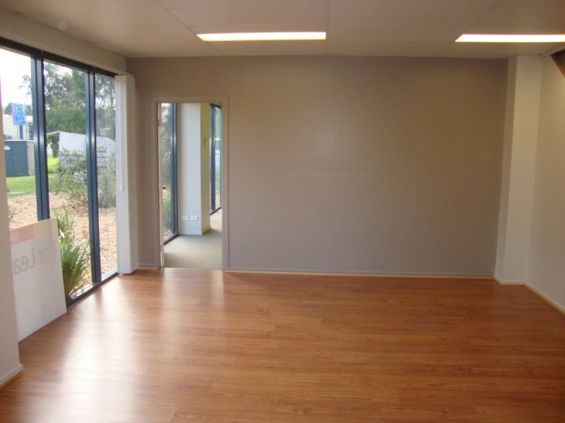 Unit 1/10 Pioneer Avenue, Tuggerah NSW 2259