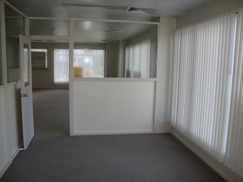 Unit 1/10 Pioneer Avenue, Tuggerah NSW 2259