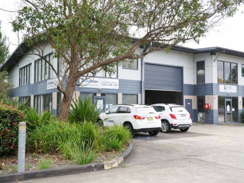 Unit 1/10 Pioneer Avenue, Tuggerah NSW 2259