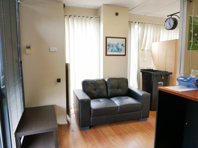 Unit 1/10 Pioneer Avenue, Tuggerah NSW 2259