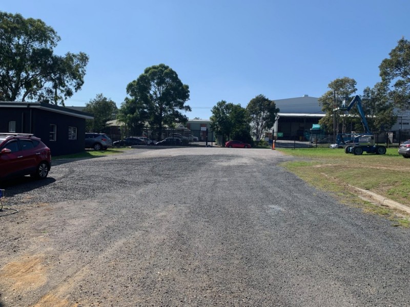 A & B/4 Lucca Road, Wyong NSW 2259