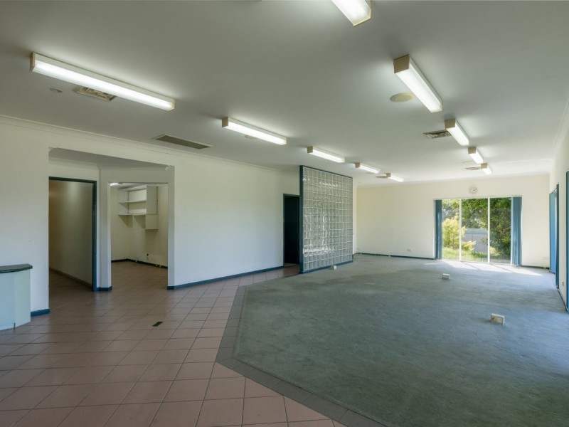 30 Dell Road, West Gosford NSW 2250