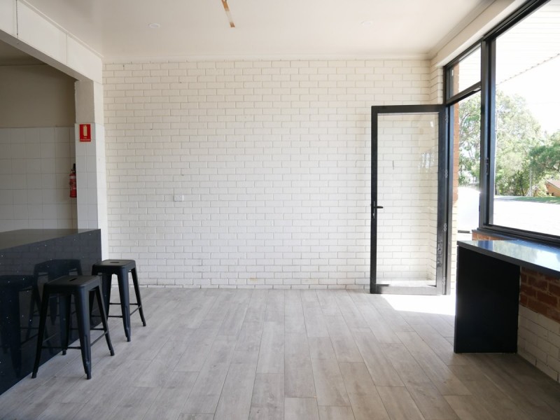 Shop 2 & 3/31-35 Lloyd Avenue, Chain Valley Bay NSW 2259