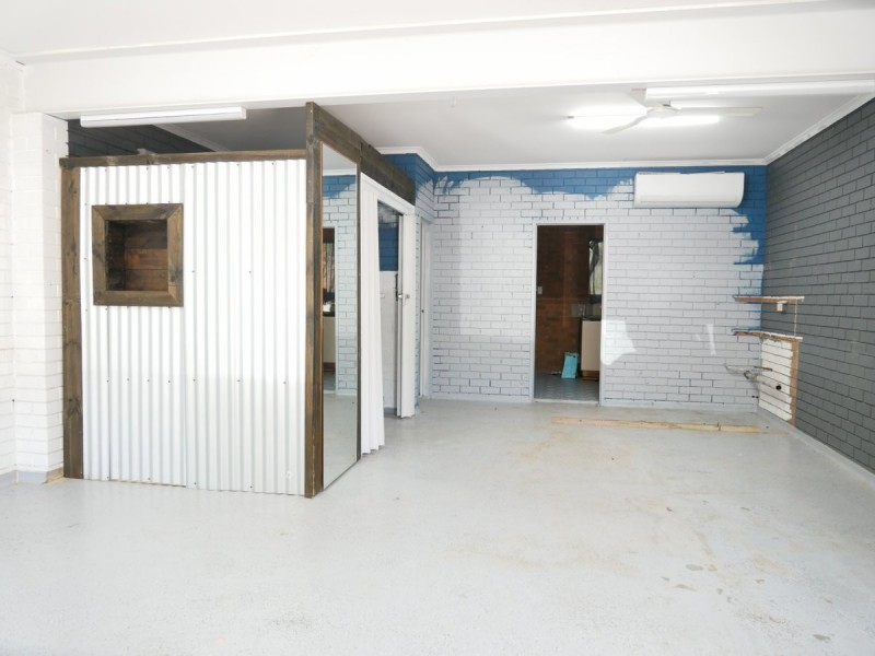 Shop 2 & 3/31-35 Lloyd Avenue, Chain Valley Bay NSW 2259