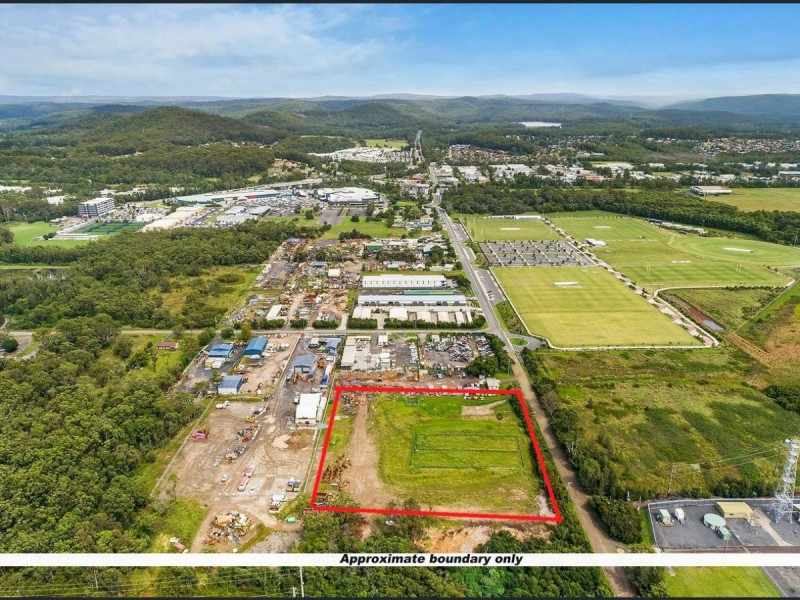 77 Lake Road, Tuggerah NSW 2259