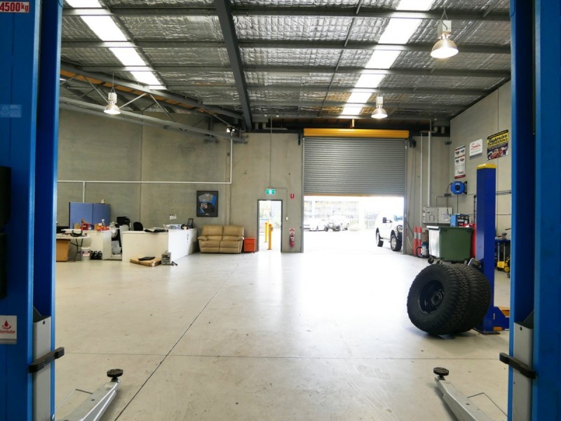 Unit 4/2 London Drive, Wyong NSW 2259