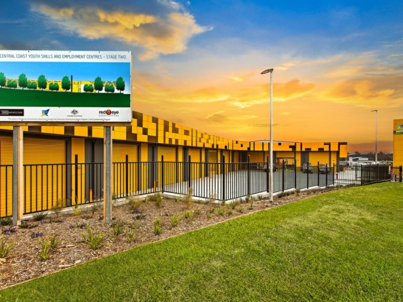 Unit 4/2 London Drive, Wyong NSW 2259