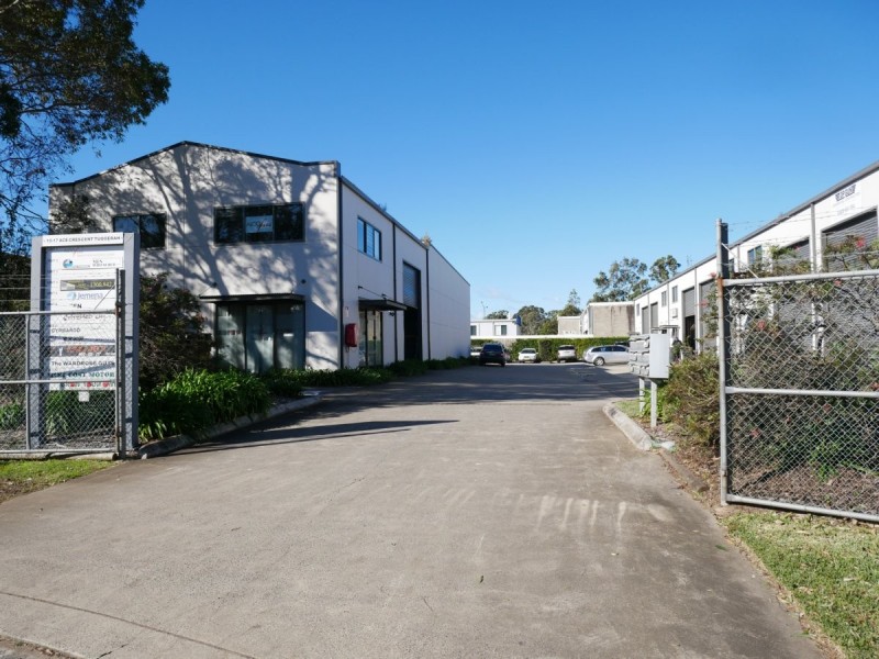 Unit 1/15-17 Ace Crescent, Tuggerah NSW 2259