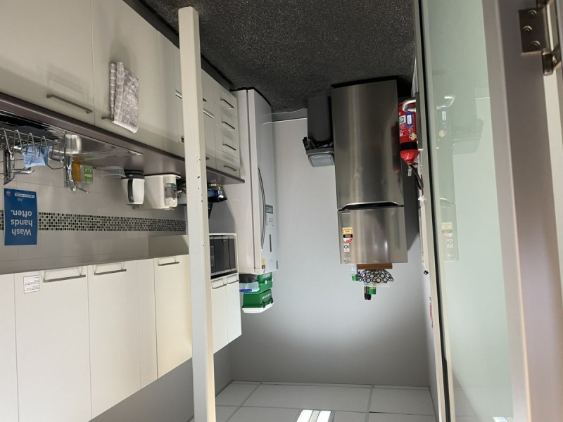 Suite 15/14 Pioneer Avenue, Tuggerah NSW 2259