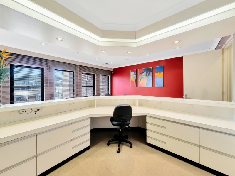 211 Albany Street North, Gosford NSW 2250