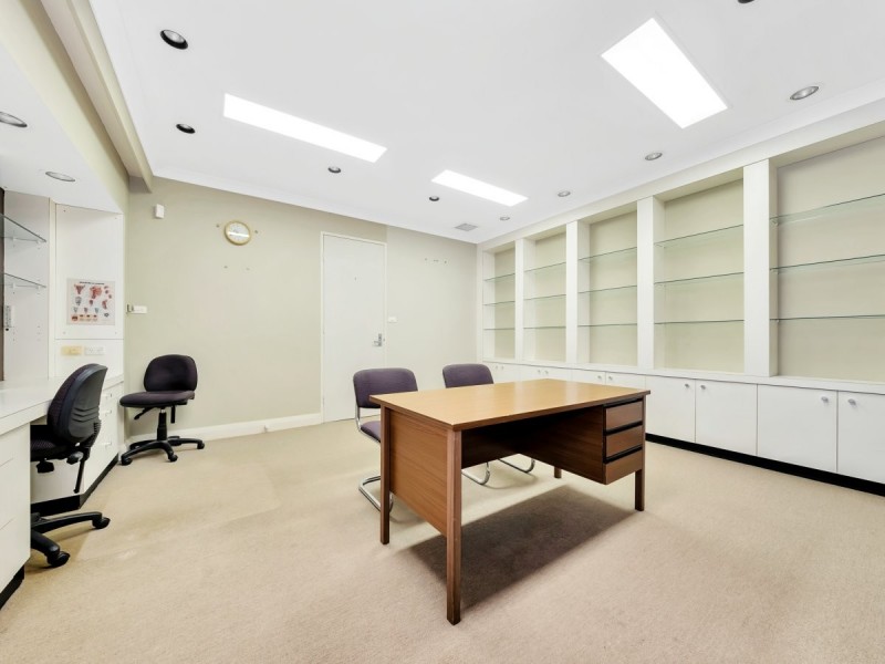 211 Albany Street North, Gosford NSW 2250