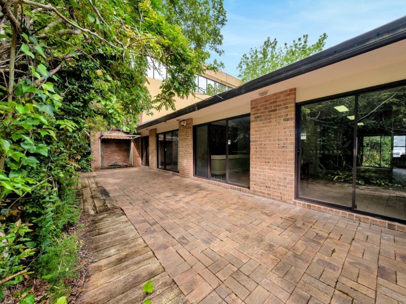 211 Albany Street North, Gosford NSW 2250