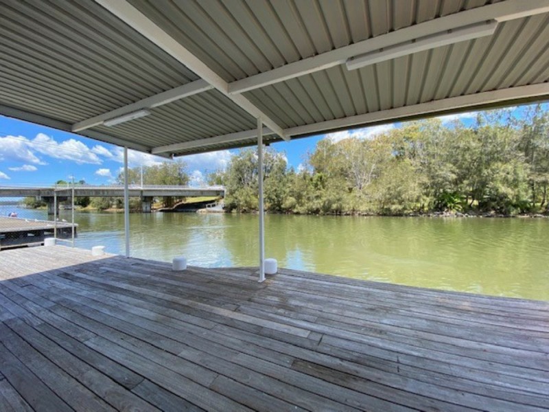 2 Ocean Street, Budgewoi NSW 2262