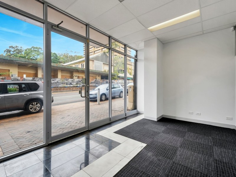 C3/80 Mann Street, Gosford NSW 2250