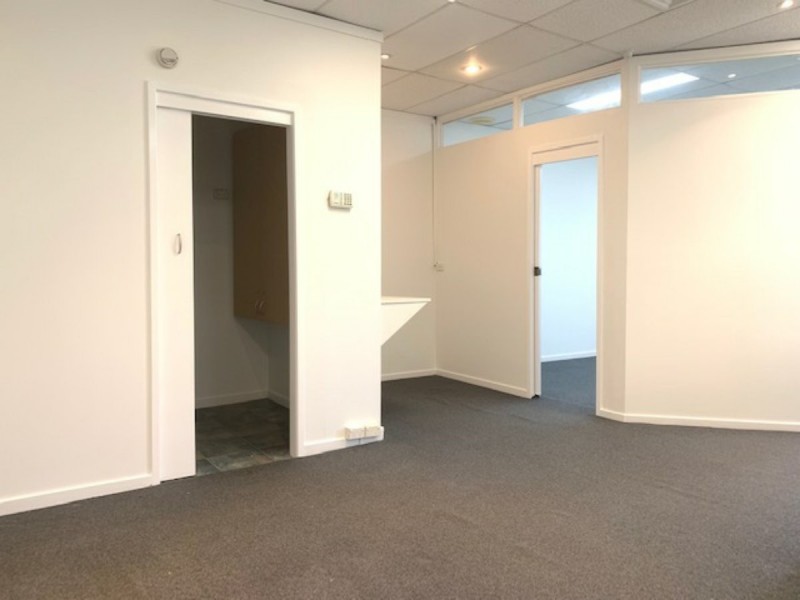 2/172-176 The Entrance Road, Erina NSW 2250