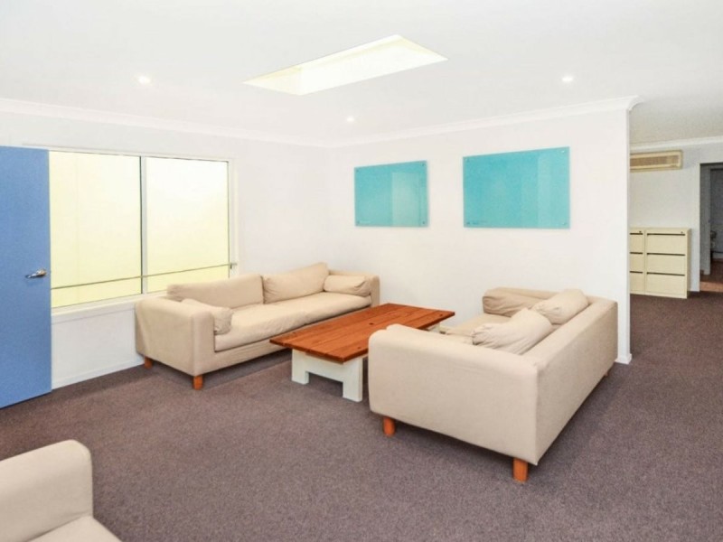 Unit 2/6 Hawke Street, Kincumber NSW 2251