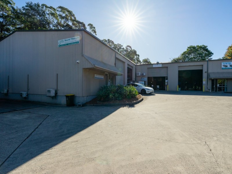 68 Railway Crescent, Lisarow NSW 2250