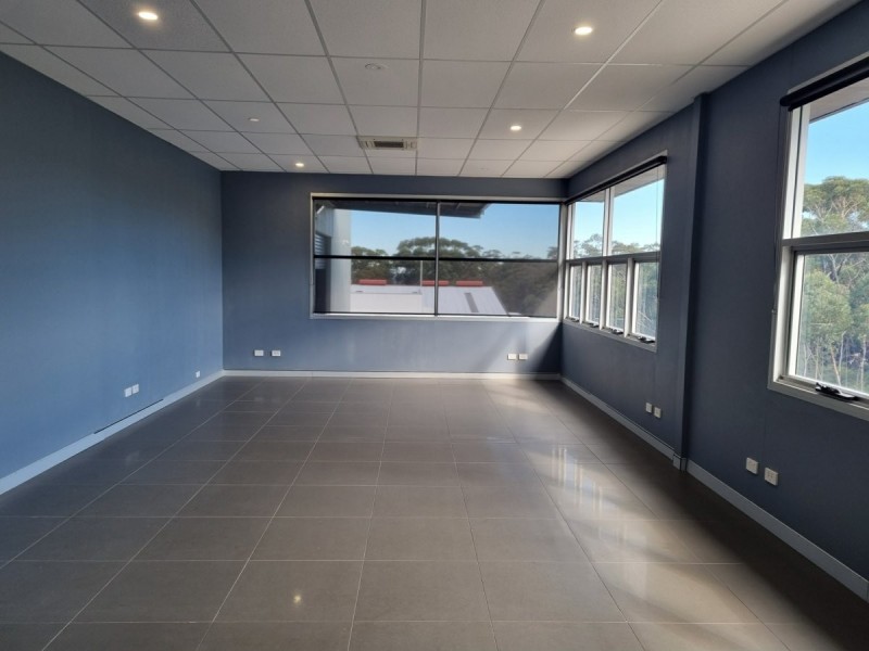 Upstairs Office 1/3 Ainslie Close, Somersby NSW 2250