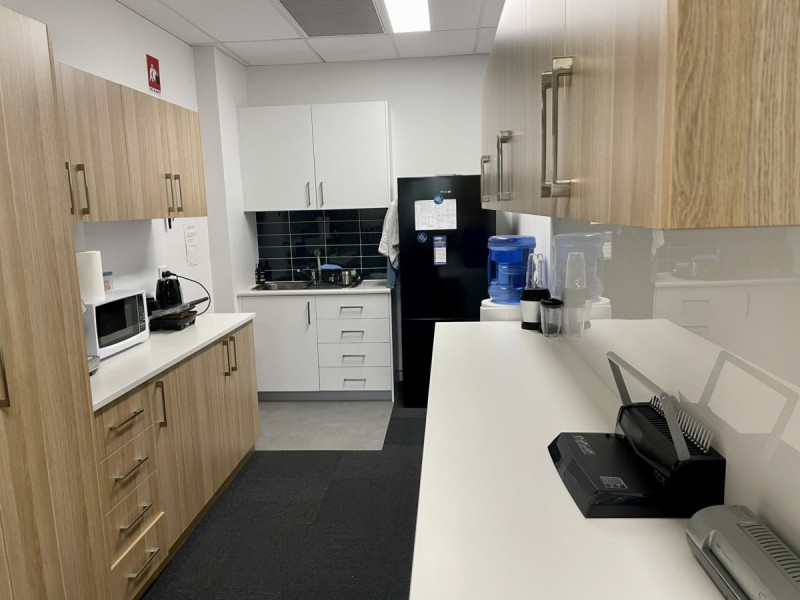 Suite 408/1 Bryant Drive, Tuggerah NSW 2259