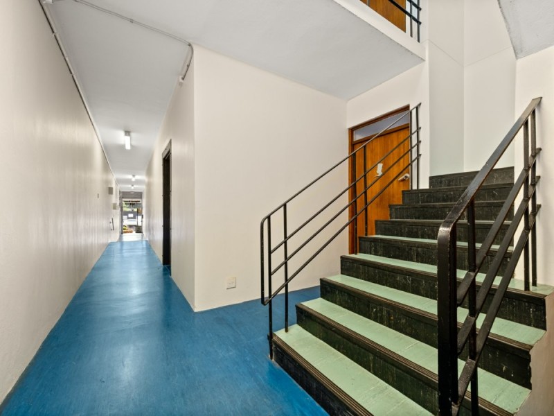 2/121-123 Mann Street, Gosford NSW 2250