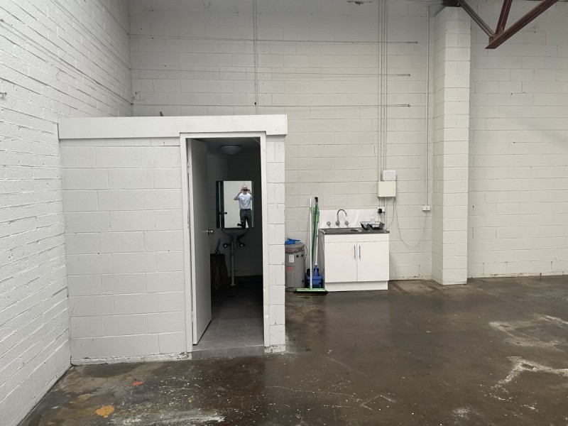 Unit 2/23-25 Lake Road, Tuggerah NSW 2259