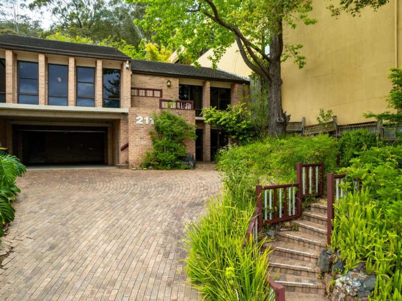 211 Albany Street North, Gosford NSW 2250