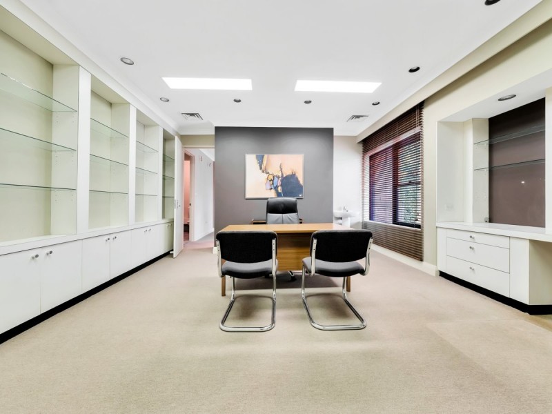 211 Albany Street North, Gosford NSW 2250