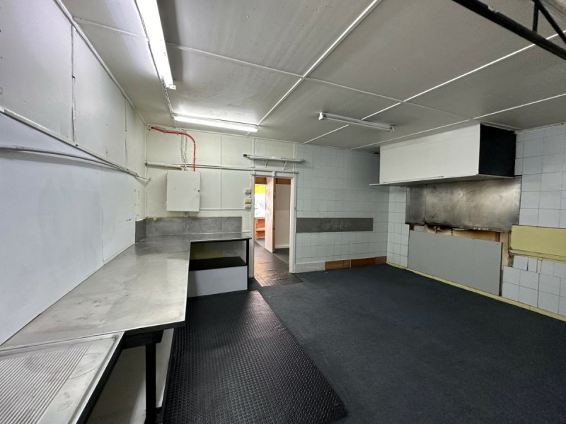 Shop 9/207-211 Pacific Highway, Charmhaven NSW 2263
